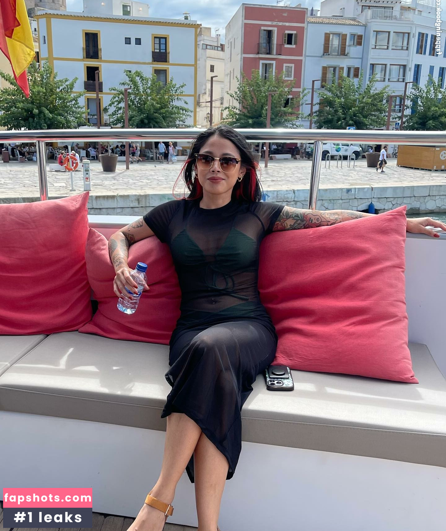 Jonna Mae gallery photo #12