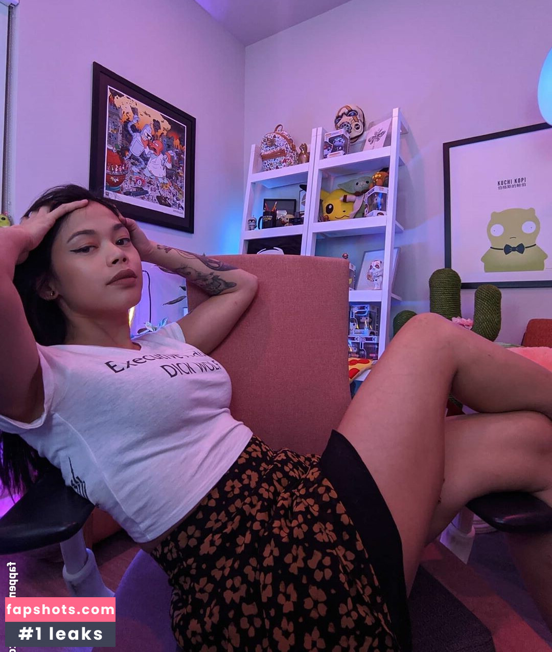 Jonna Mae gallery photo #26