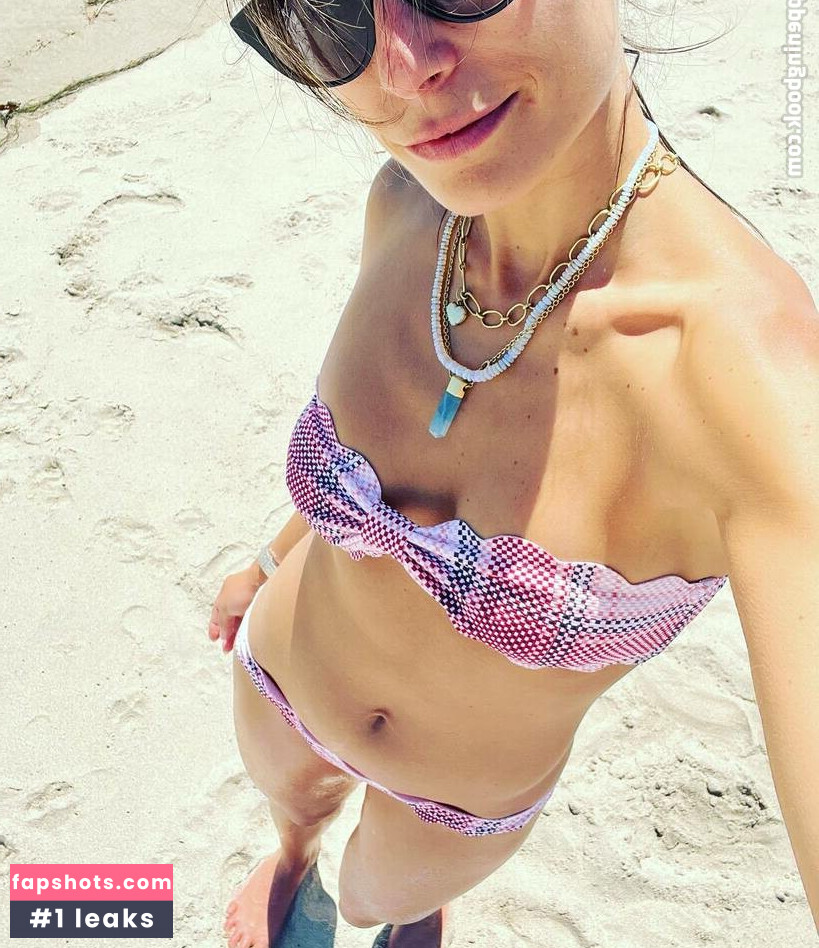 Jordana Brewster Nude Leaks OnlyFans Photos #28 - LeakJerk