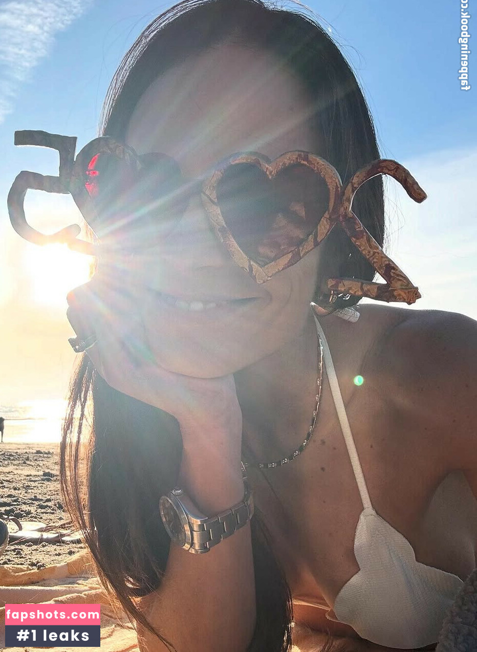 Jordana Brewster Nude Leaks OnlyFans Photos #35 - LeakJerk