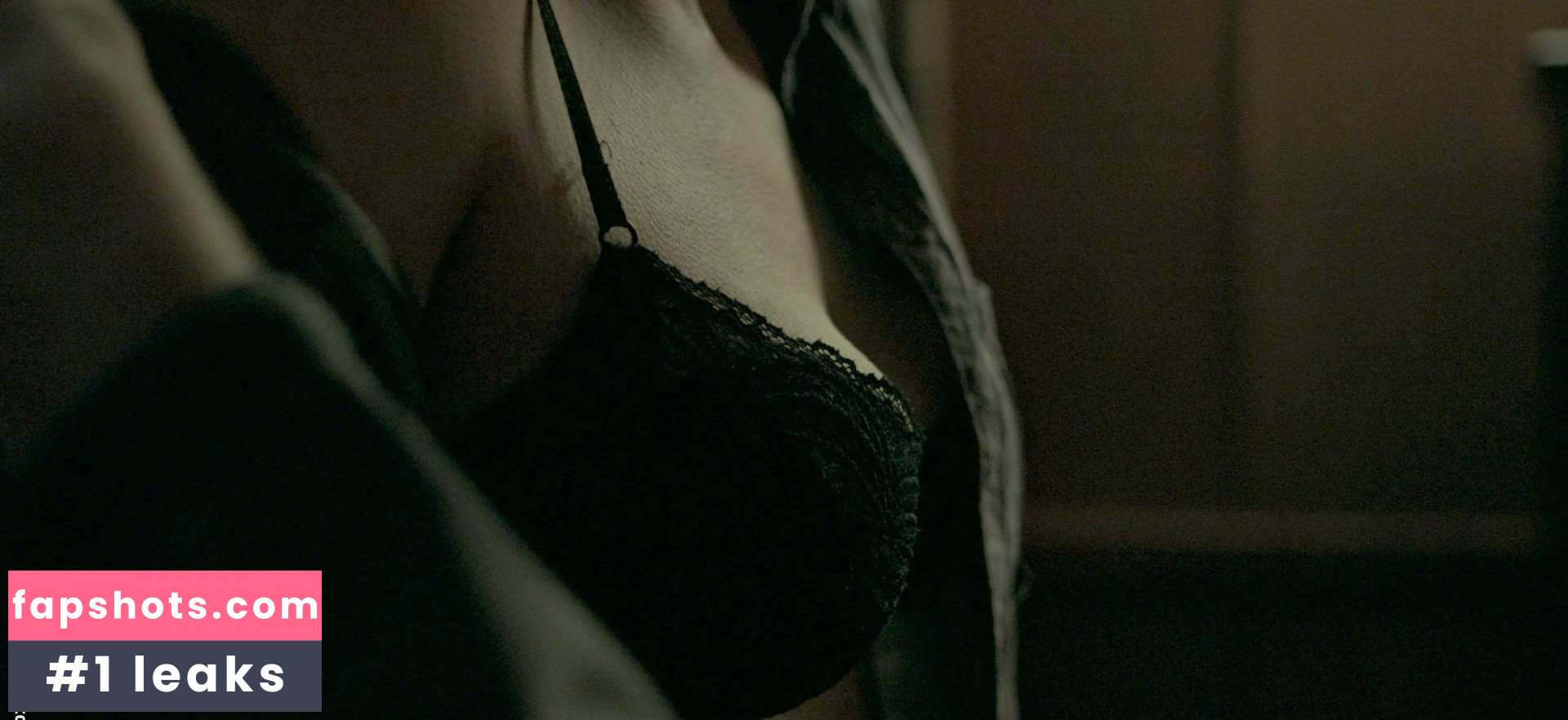 Jordana Spiro gallery photo #25