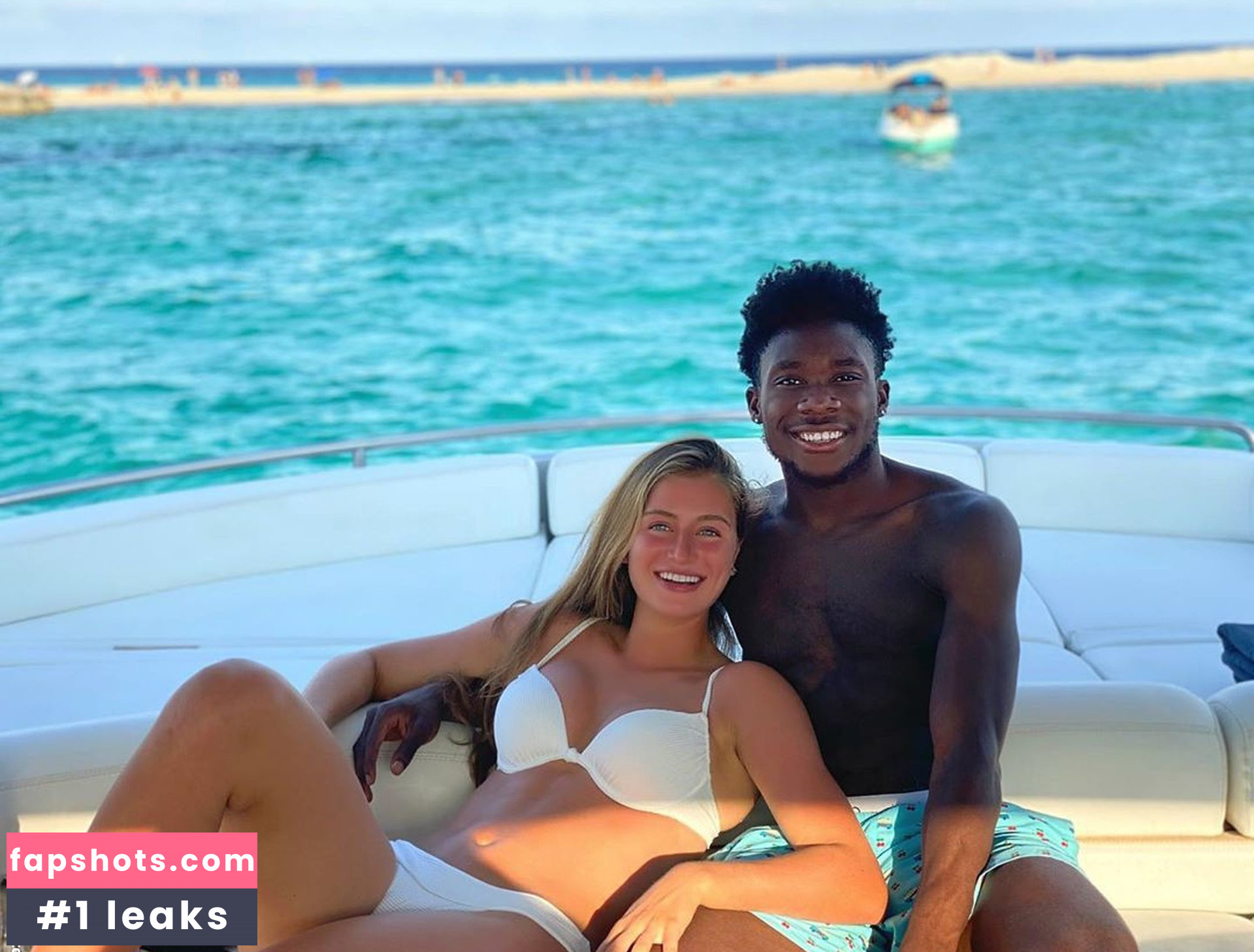 Jordyn Huitema gallery photo #23