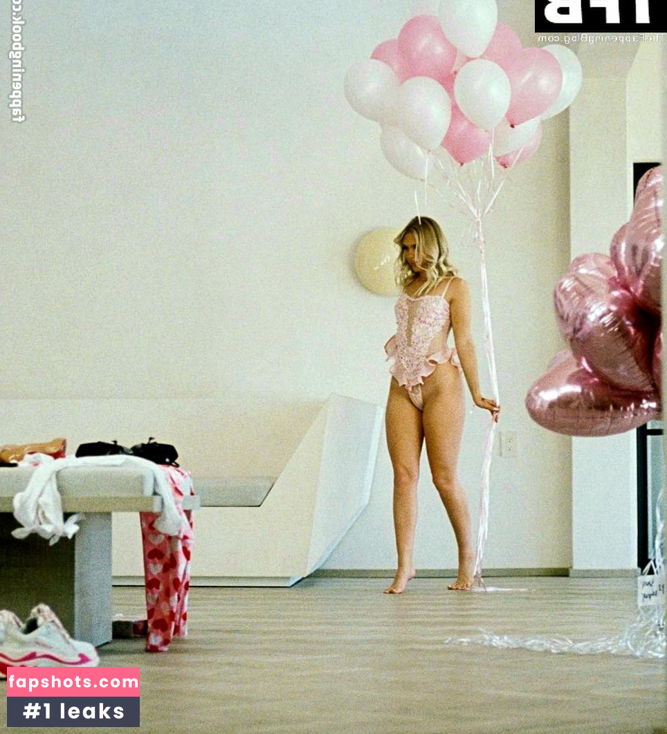 Jordyn Jones gallery photo #1053