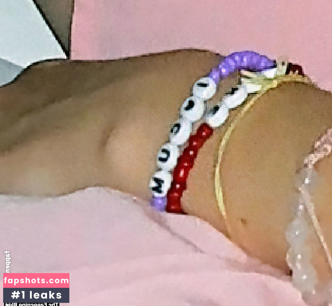 Jordyn Jones gallery photo #1149