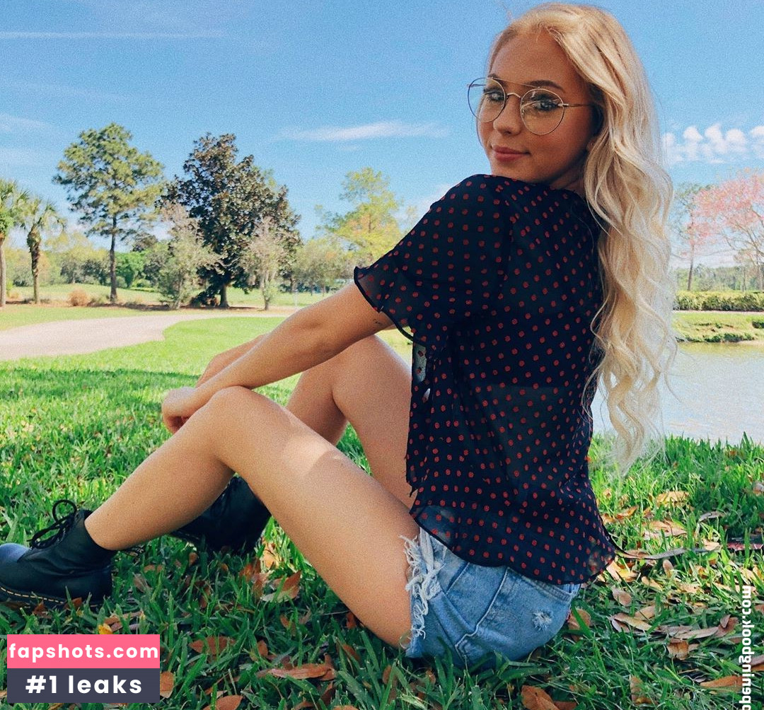 Jordyn Jones gallery photo #1359