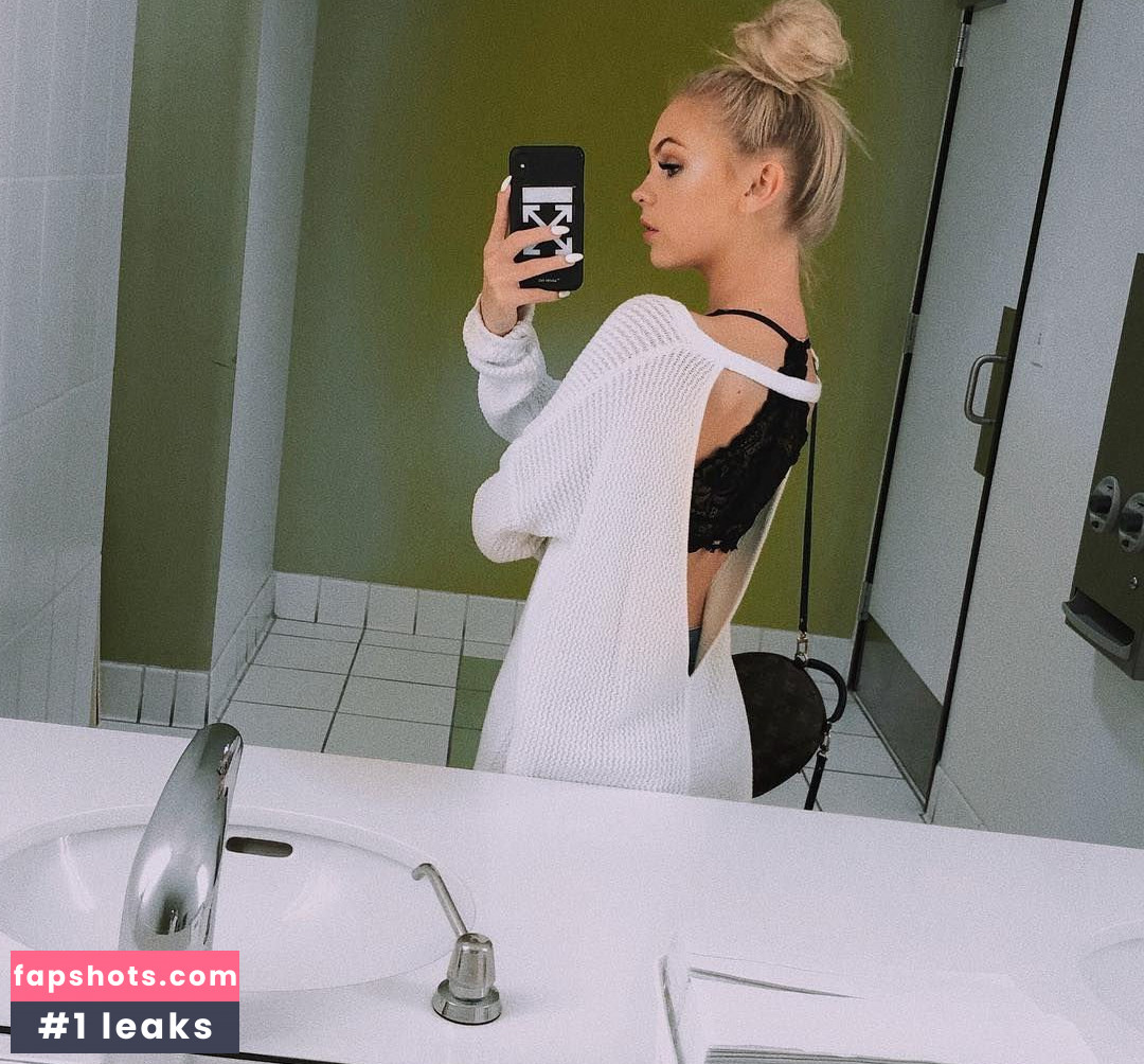 Jordyn Jones gallery photo #1366