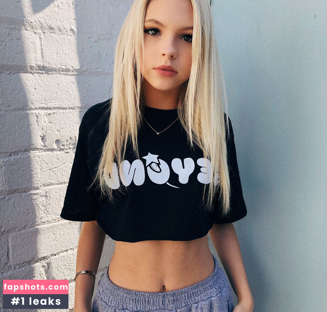 Jordyn Jones gallery photo #1371
