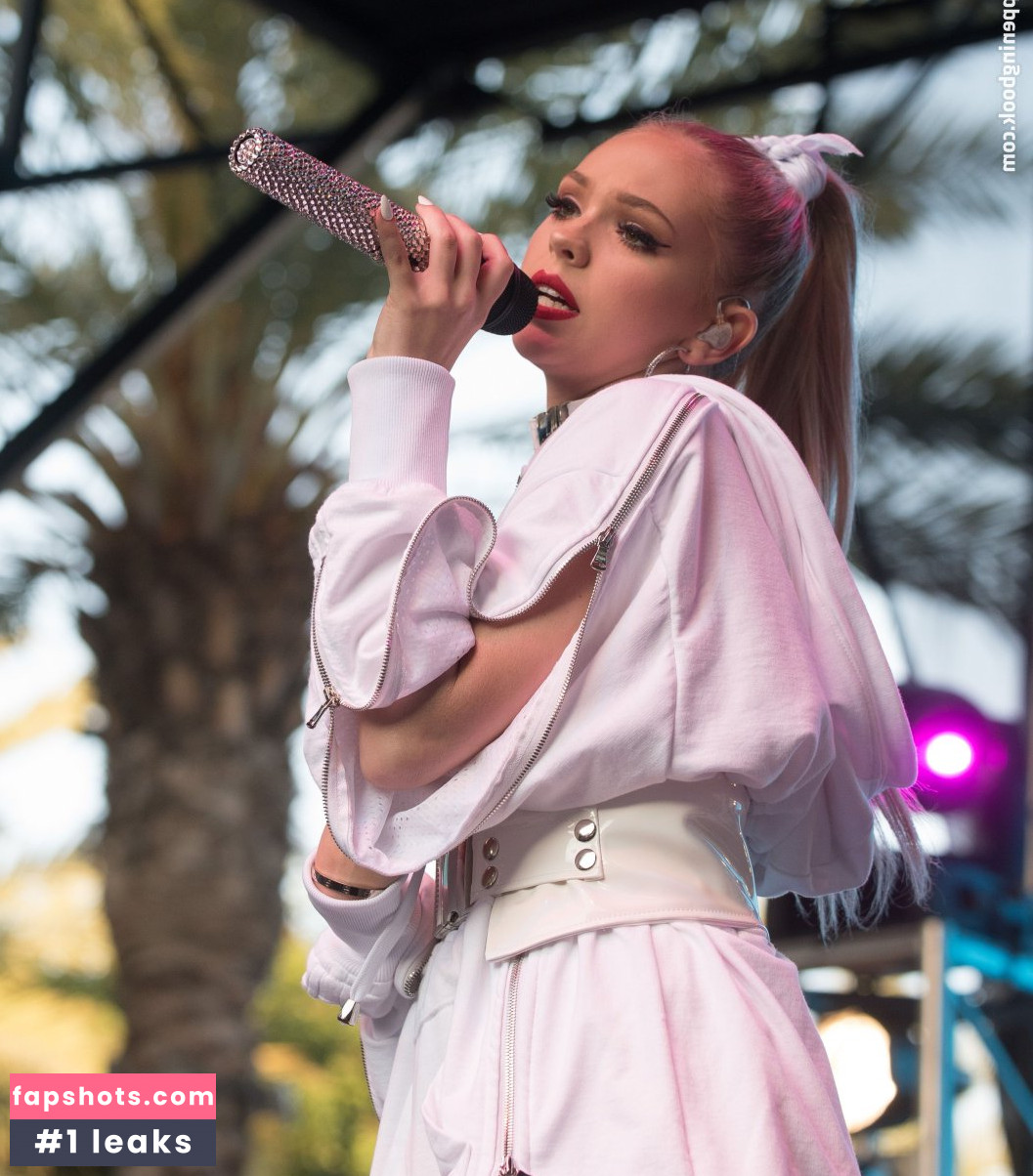 Jordyn Jones gallery photo #1376