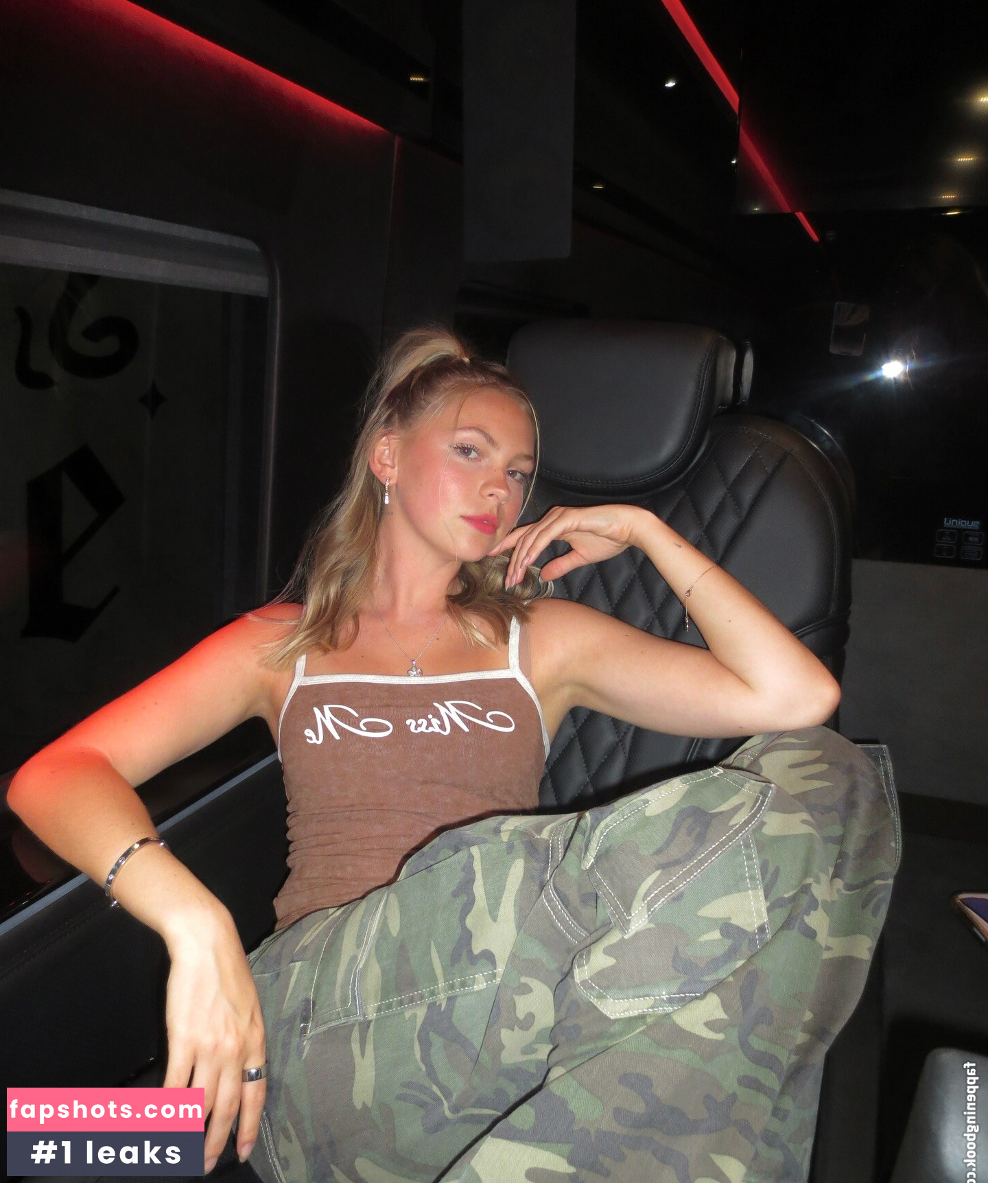 Jordyn Jones gallery photo #142