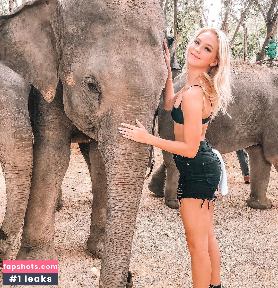 Jordyn Jones gallery photo #1424