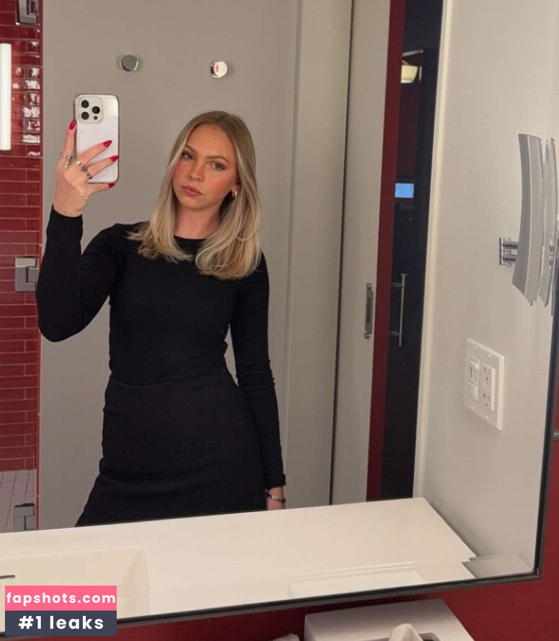 Jordyn Jones gallery photo #193