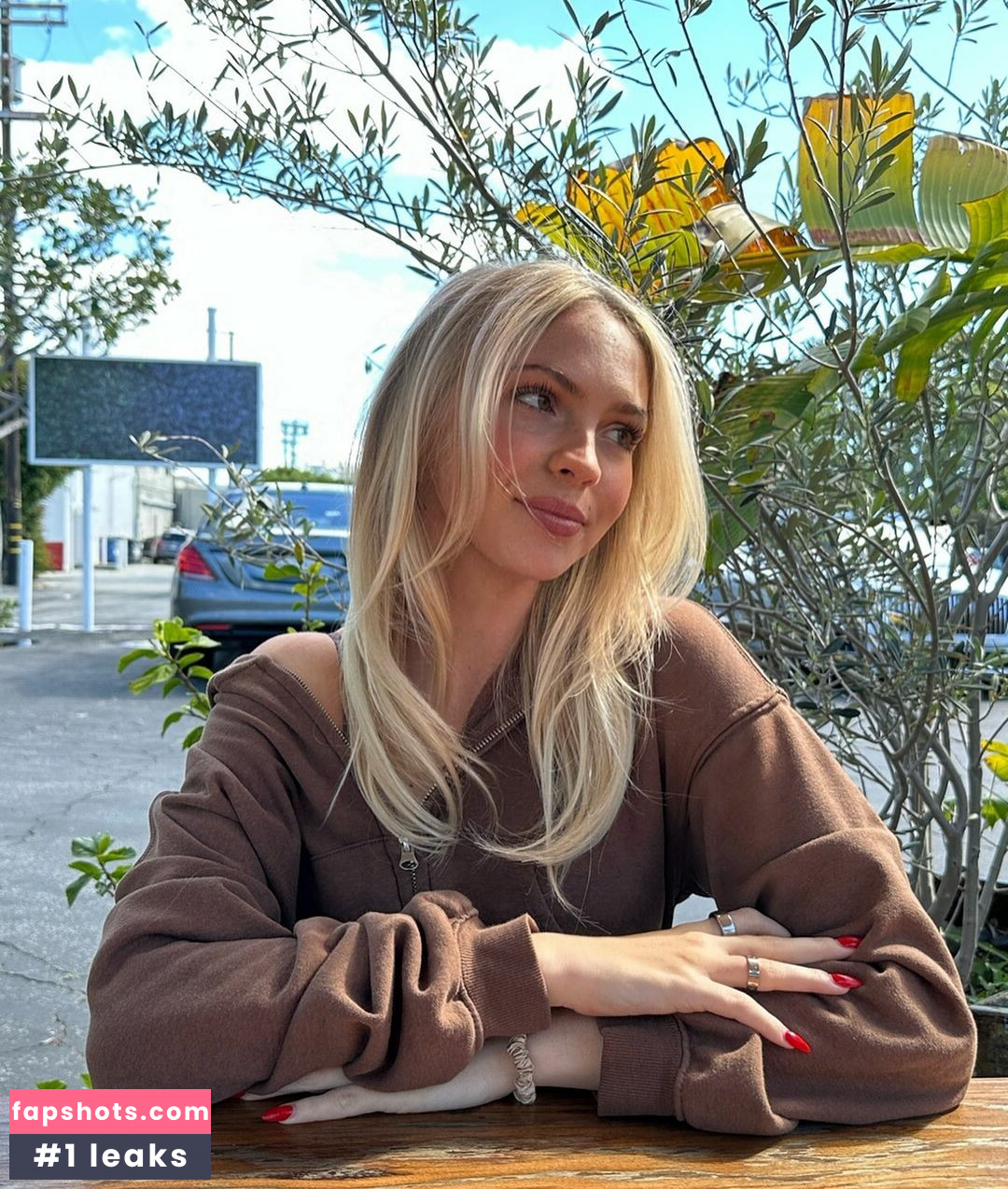 Jordyn Jones gallery photo #293