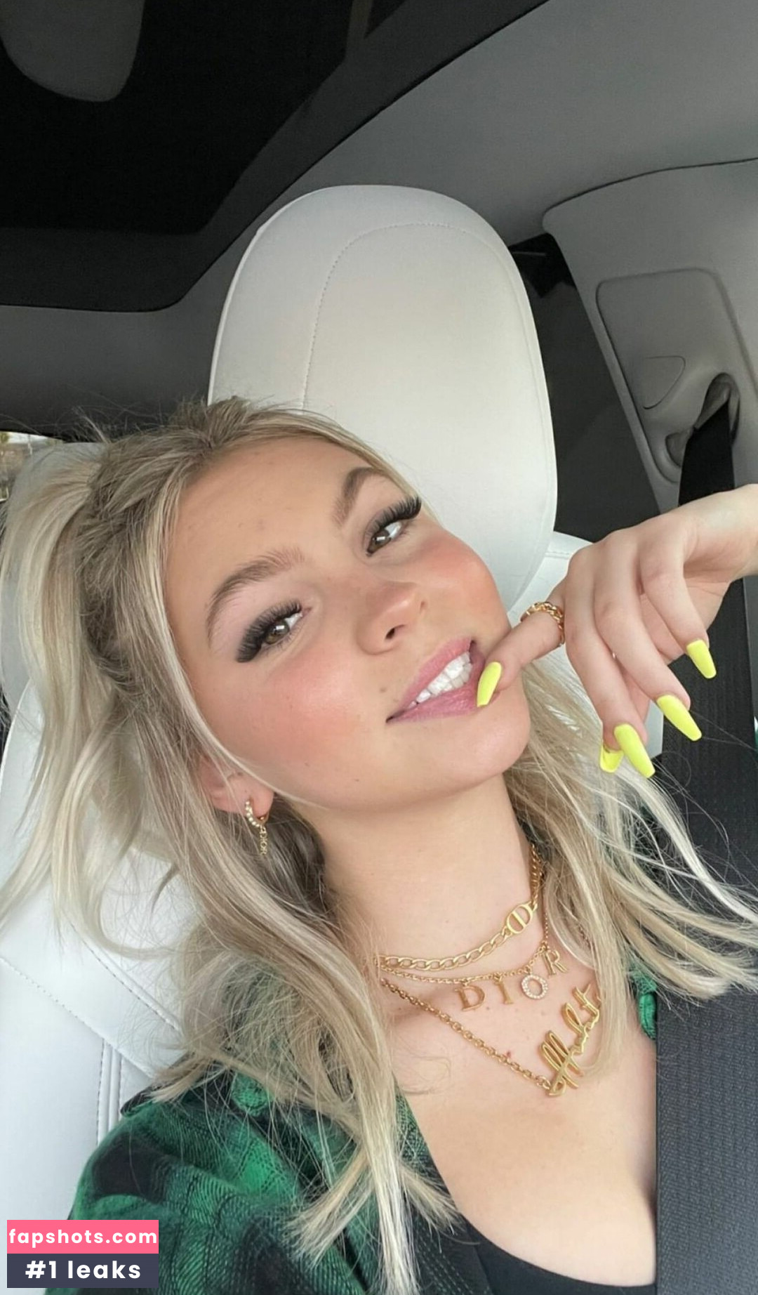 Jordyn Jones gallery photo #316