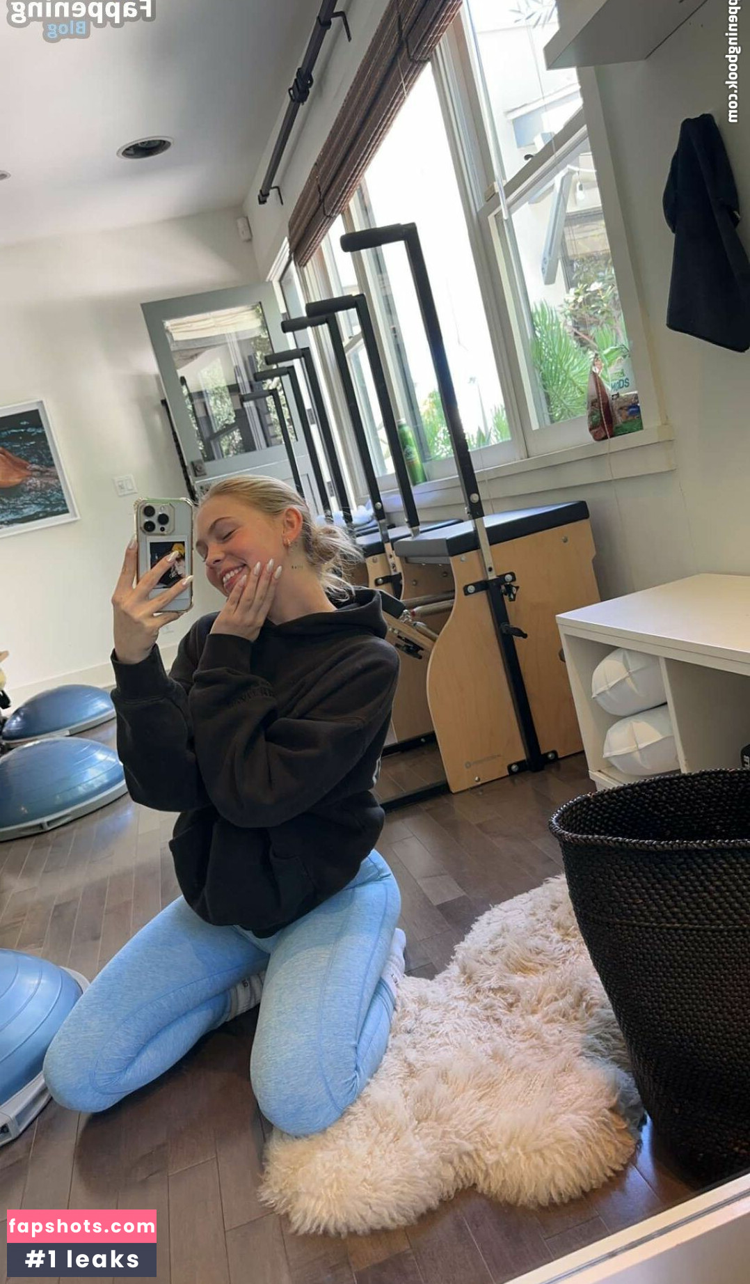 Jordyn Jones gallery photo #385