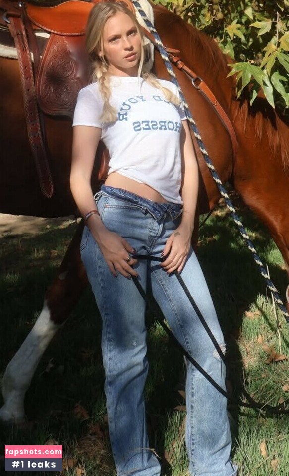 Jordyn Jones gallery photo #47