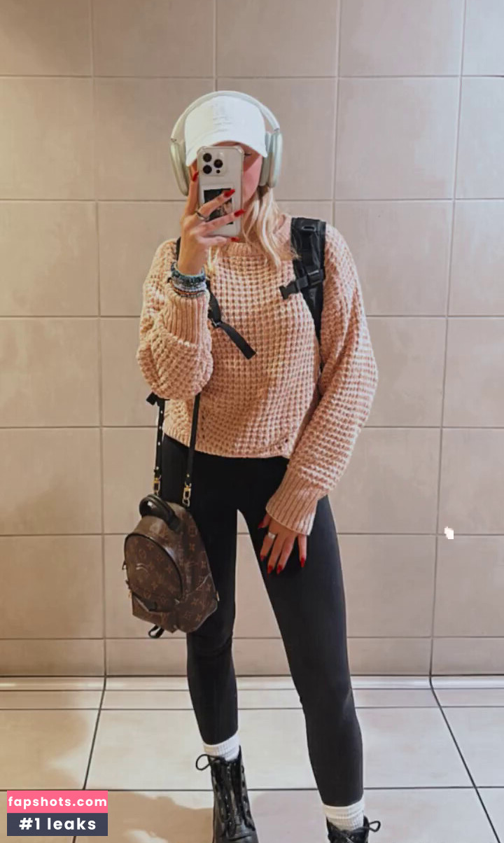 Jordyn Jones gallery photo #505