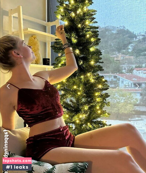 Jordyn Jones gallery photo #546