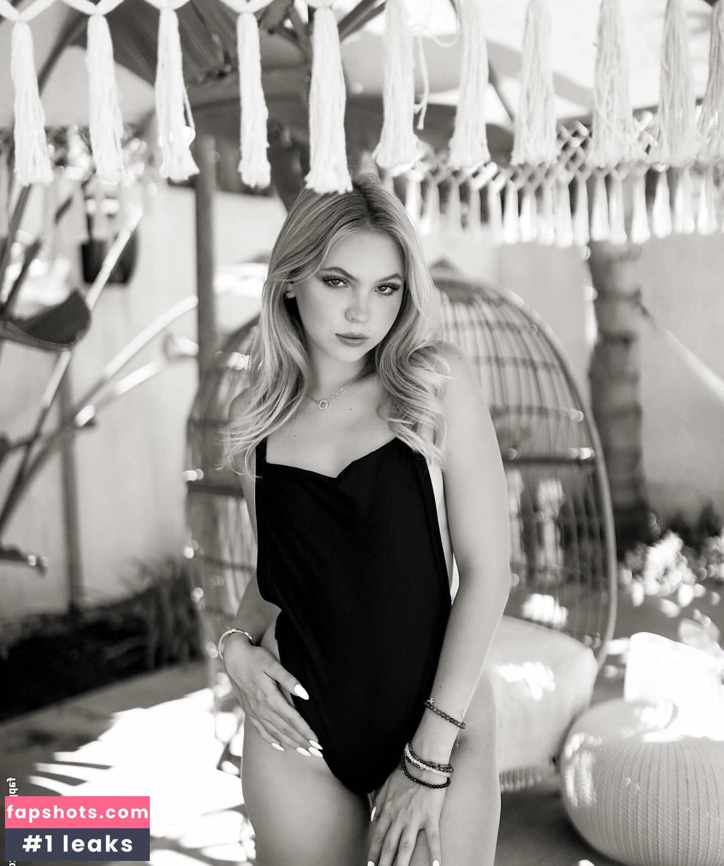 Jordyn Jones gallery photo #644