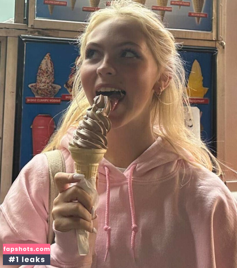 Jordyn Jones gallery photo #700