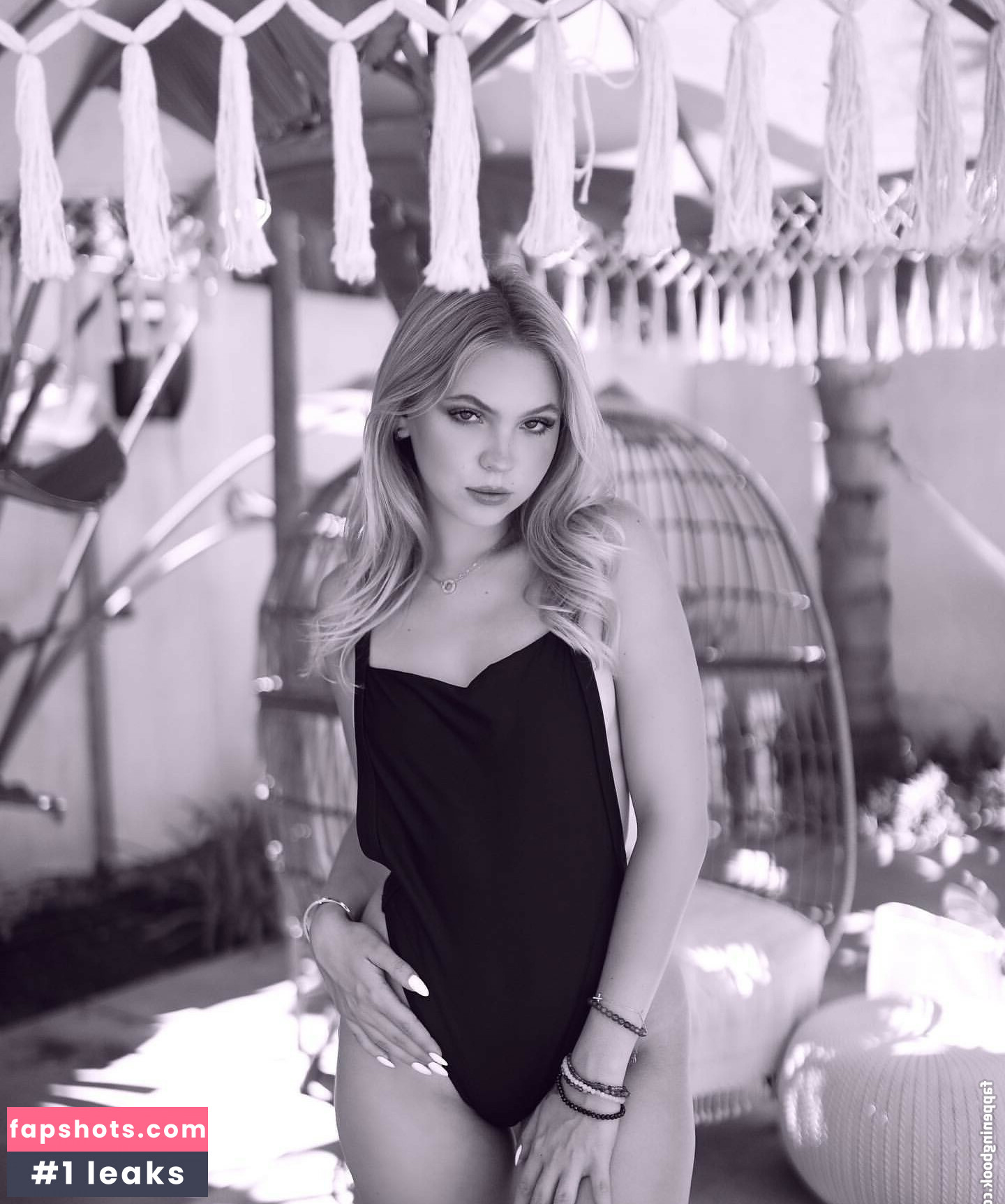 Jordyn Jones gallery photo #740