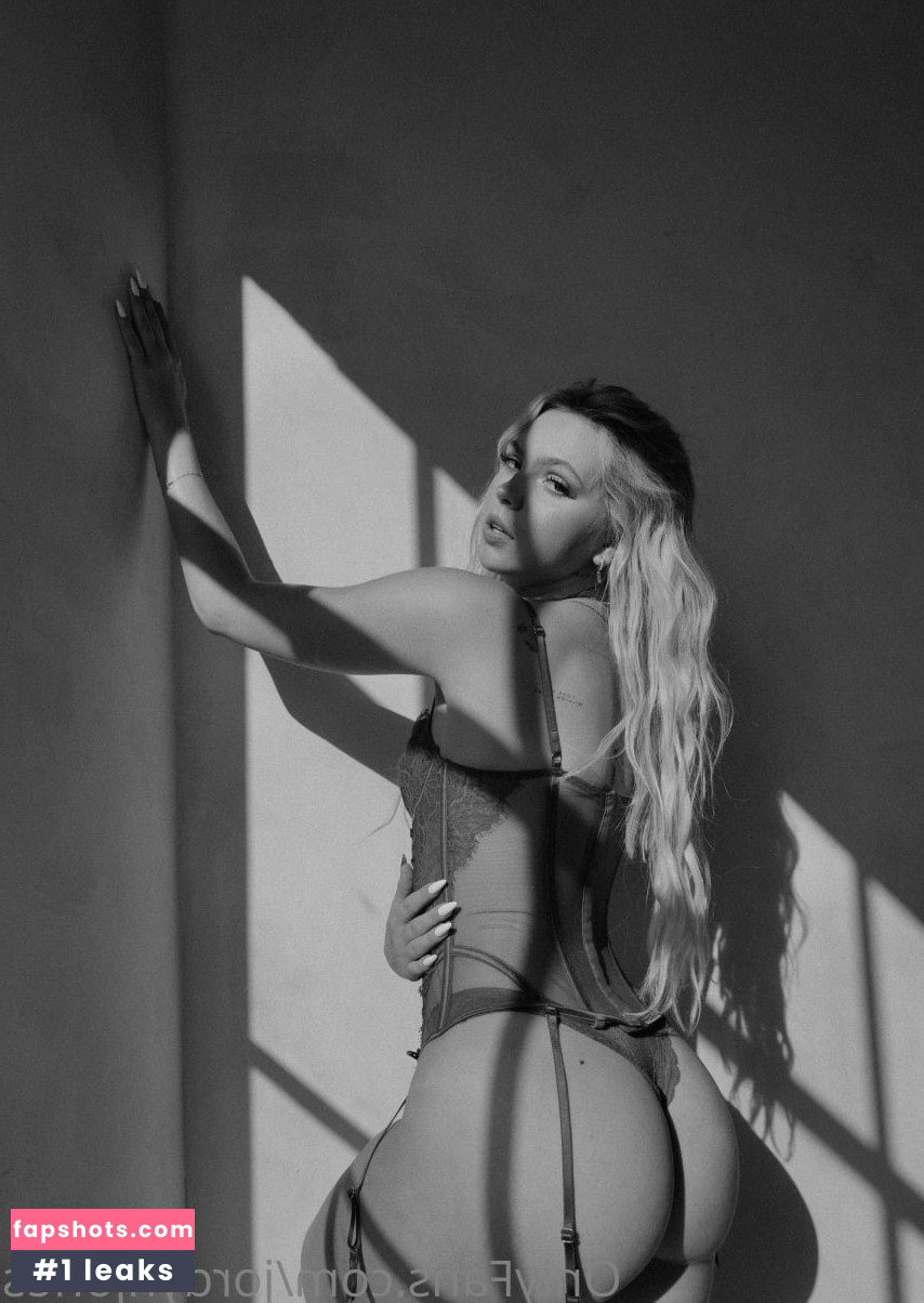 Jordyn Jones gallery photo #854