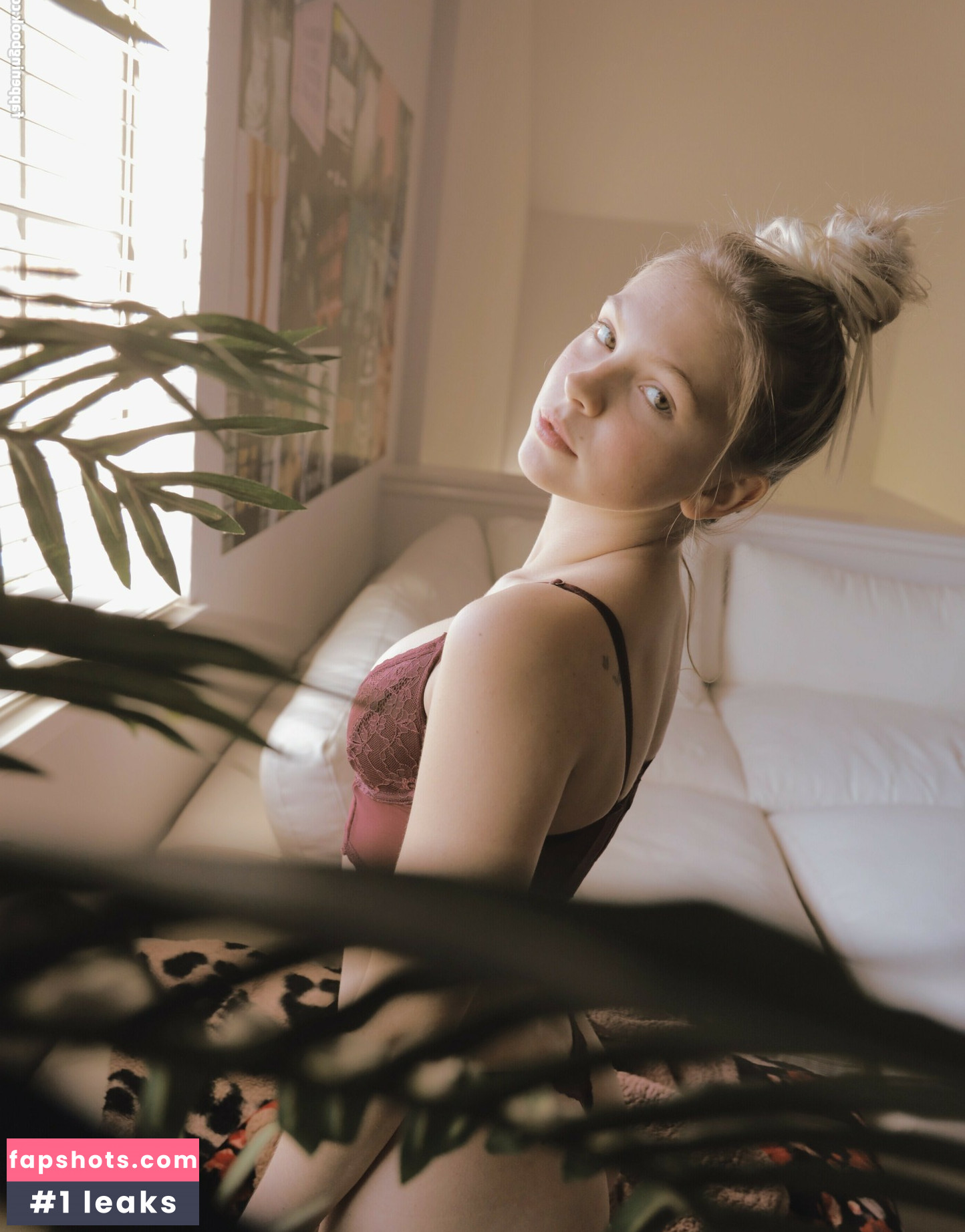 Jordyn Jones gallery photo #885