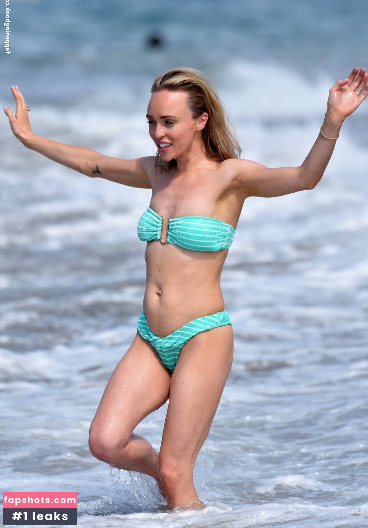 Jorgie Porter gallery photo #12