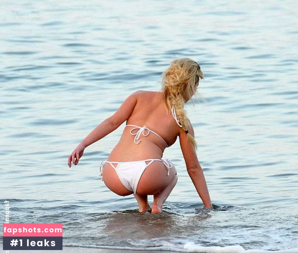 Jorgie Porter gallery photo #305