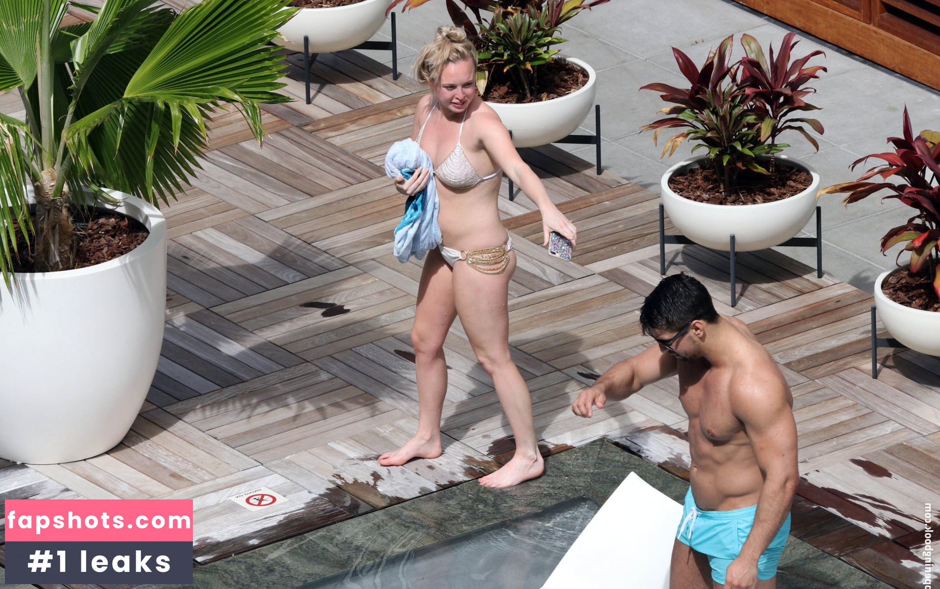 Jorgie Porter gallery photo #329