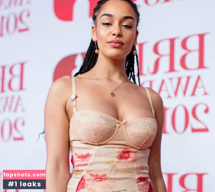 Jorja Smith gallery photo #11