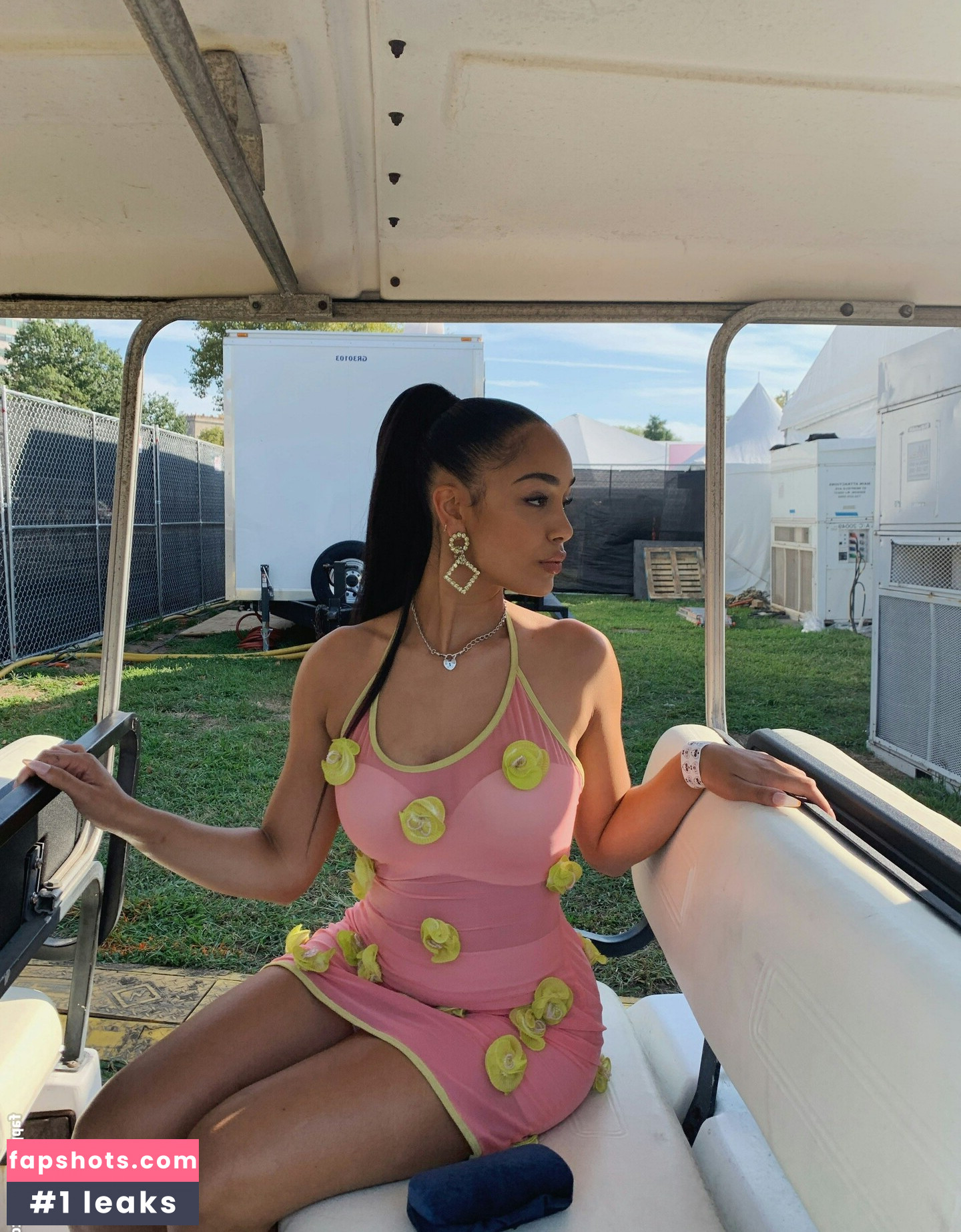 Jorja Smith gallery photo #25