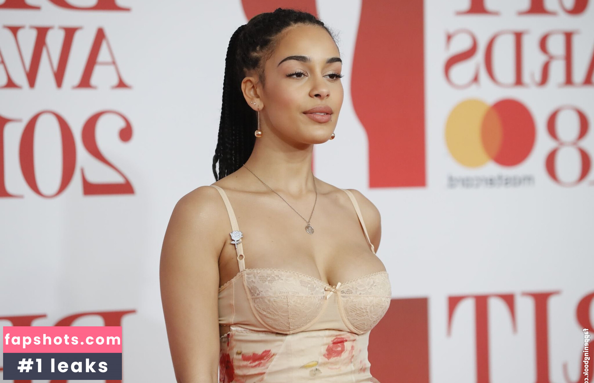 Jorja Smith gallery photo #45