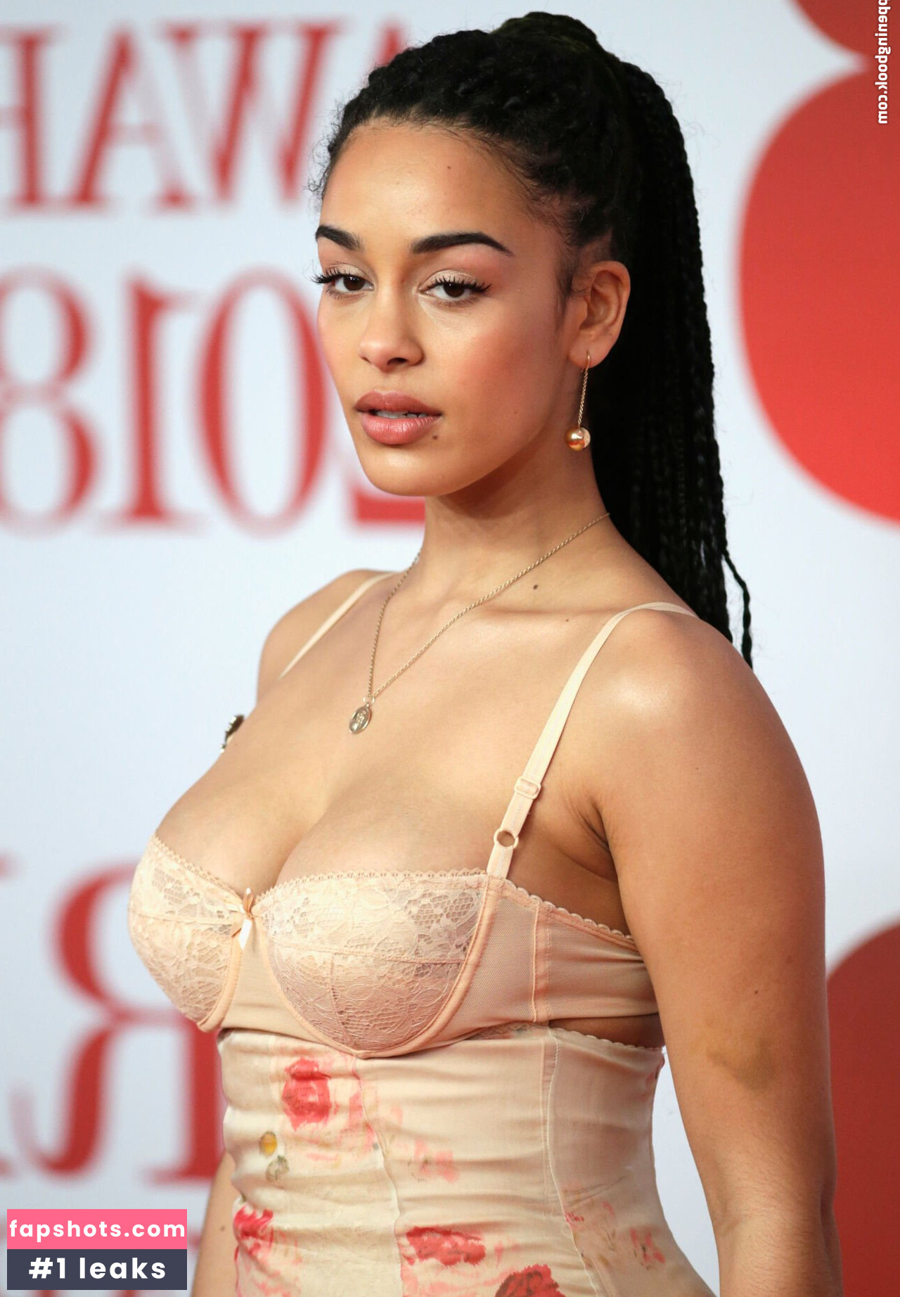 Jorja Smith gallery photo #53