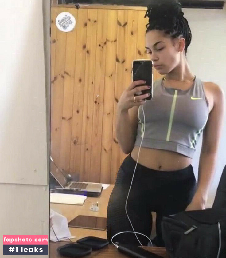 Jorja Smith gallery photo #73