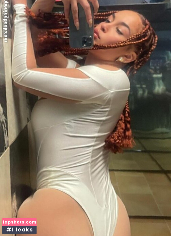 Jorja Smith gallery photo #86