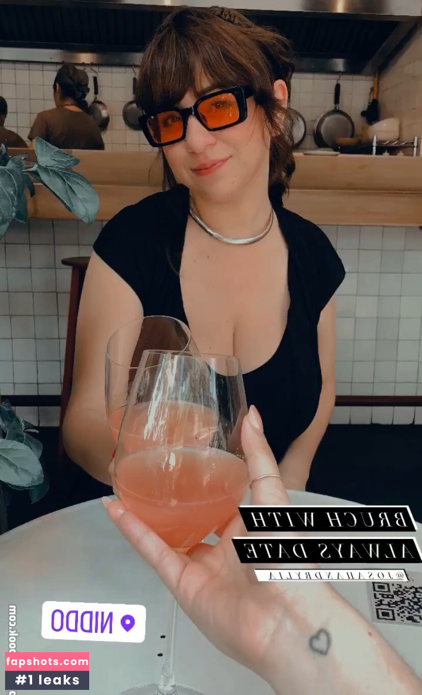 Josahandry Lia gallery photo #58