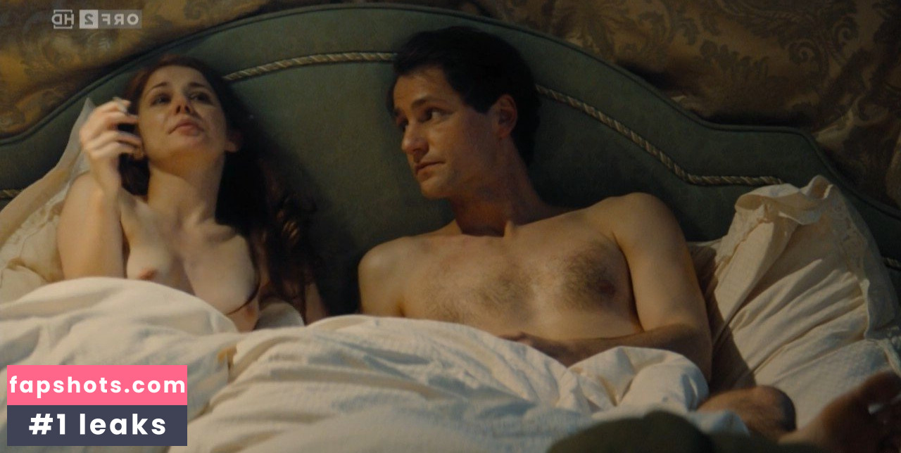 Josefine Preuss gallery photo #19