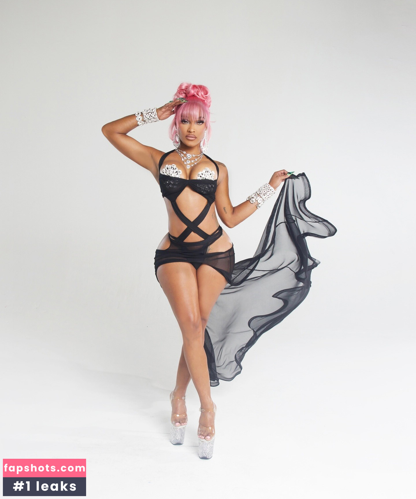 Joseline Hernandez gallery photo #12