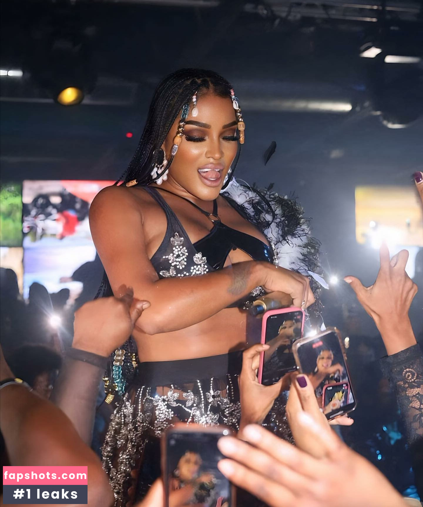 Joseline Hernandez gallery photo #49