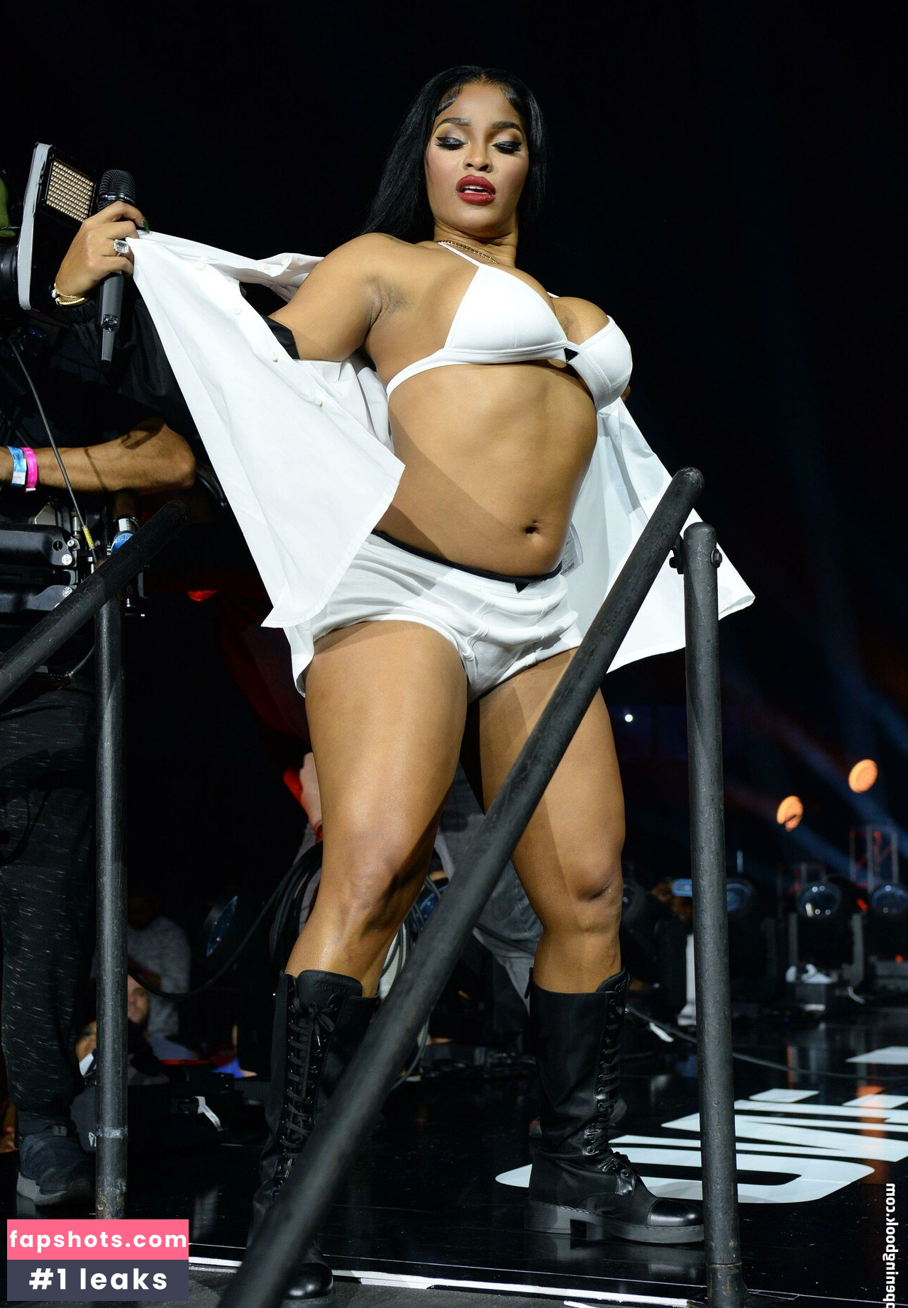 Joseline Hernandez gallery photo #91