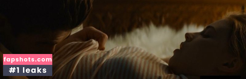 Josephine Langford gallery photo #4