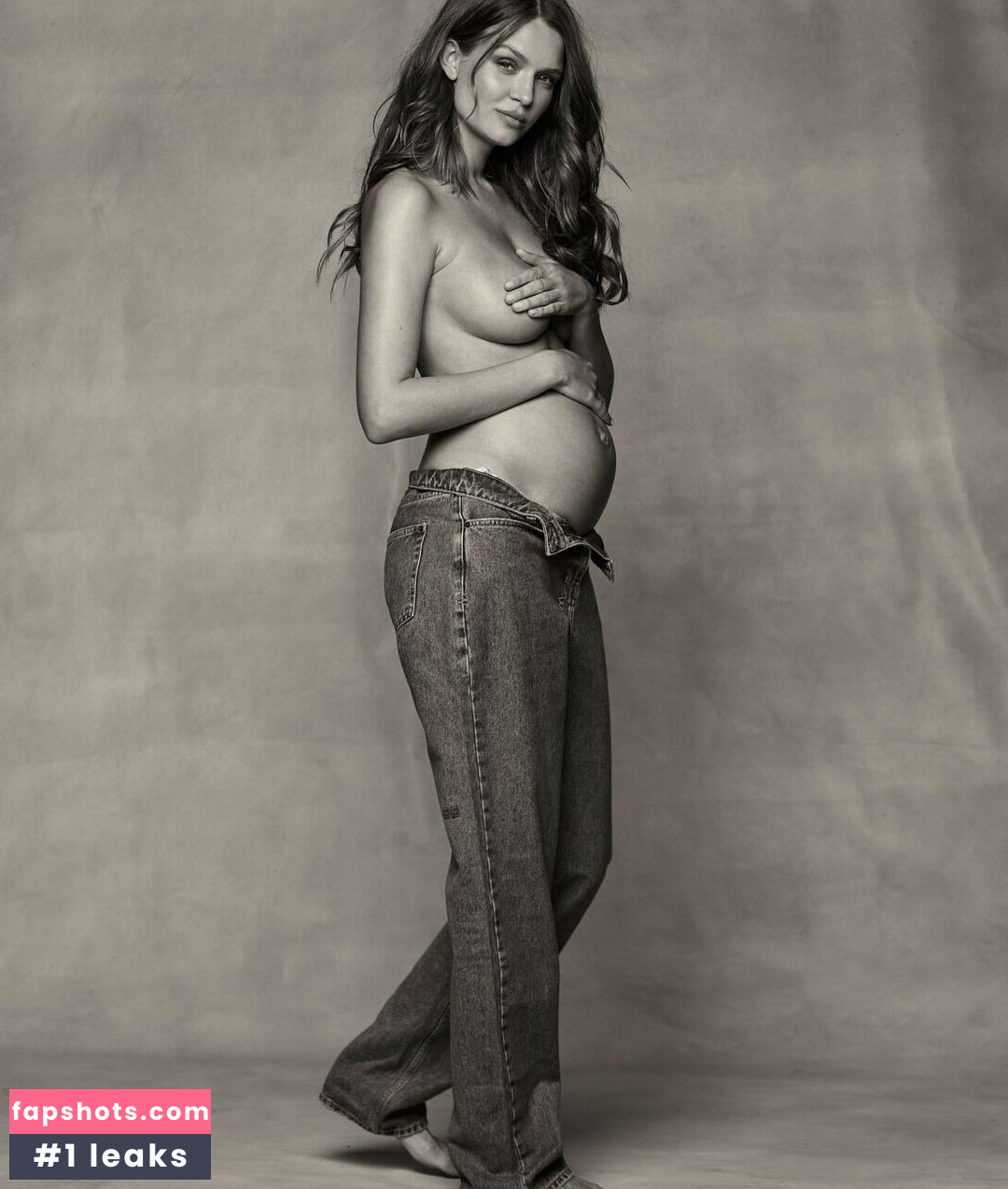 Josephine Skriver gallery photo #115