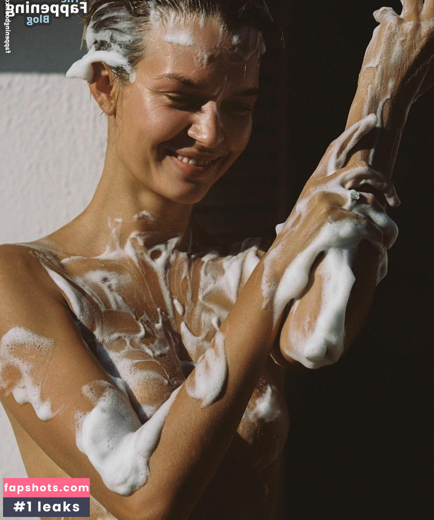 Josephine Skriver gallery photo #128