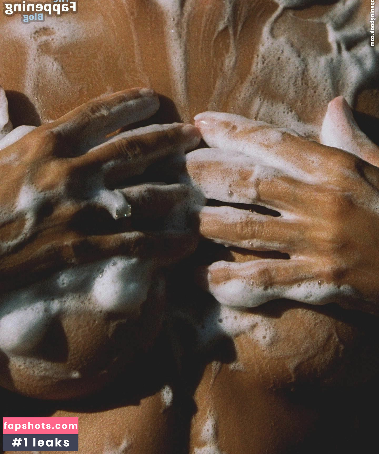 Josephine Skriver gallery photo #130