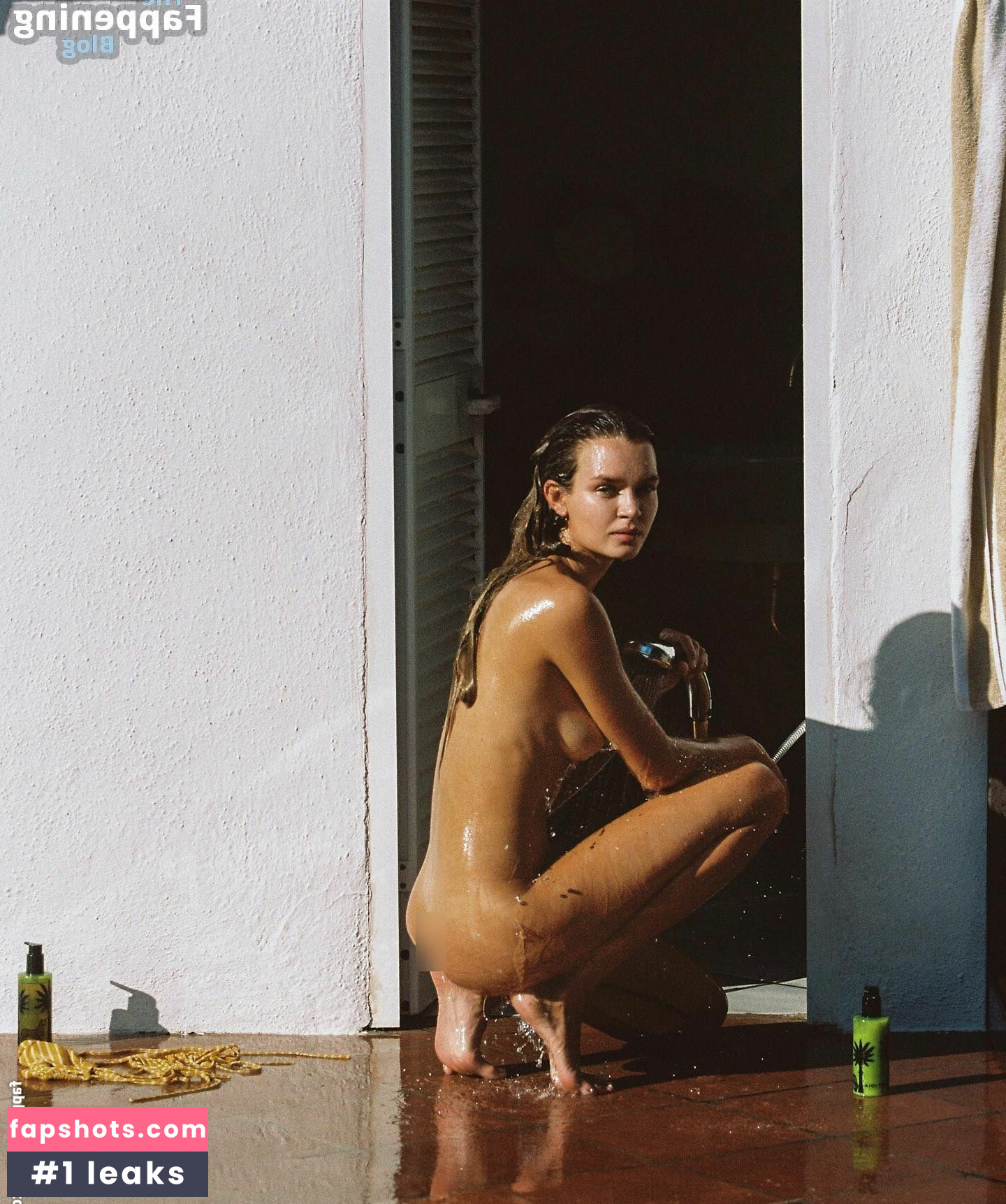 Josephine Skriver gallery photo #132