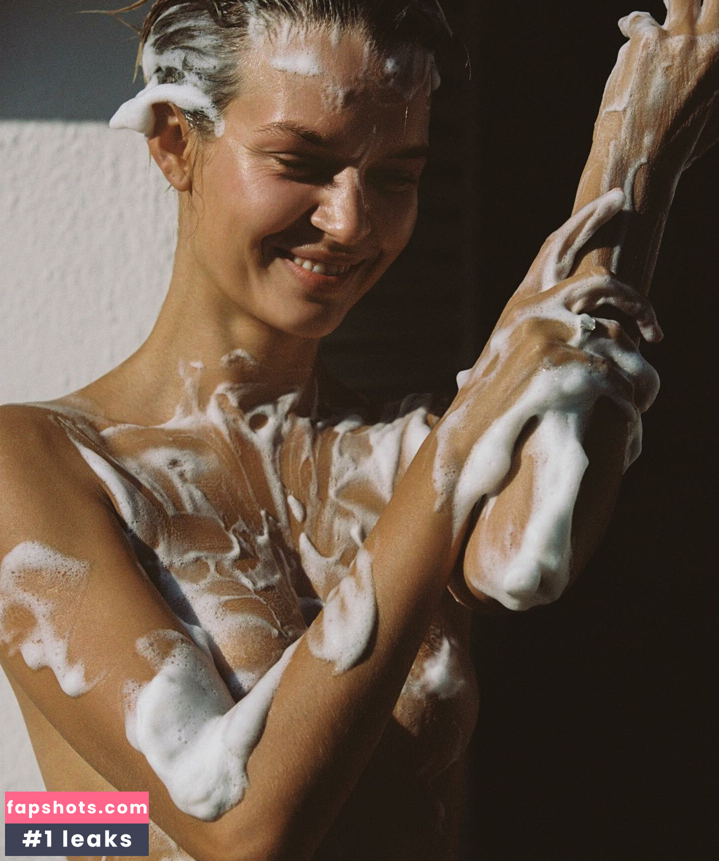 Josephine Skriver gallery photo #140