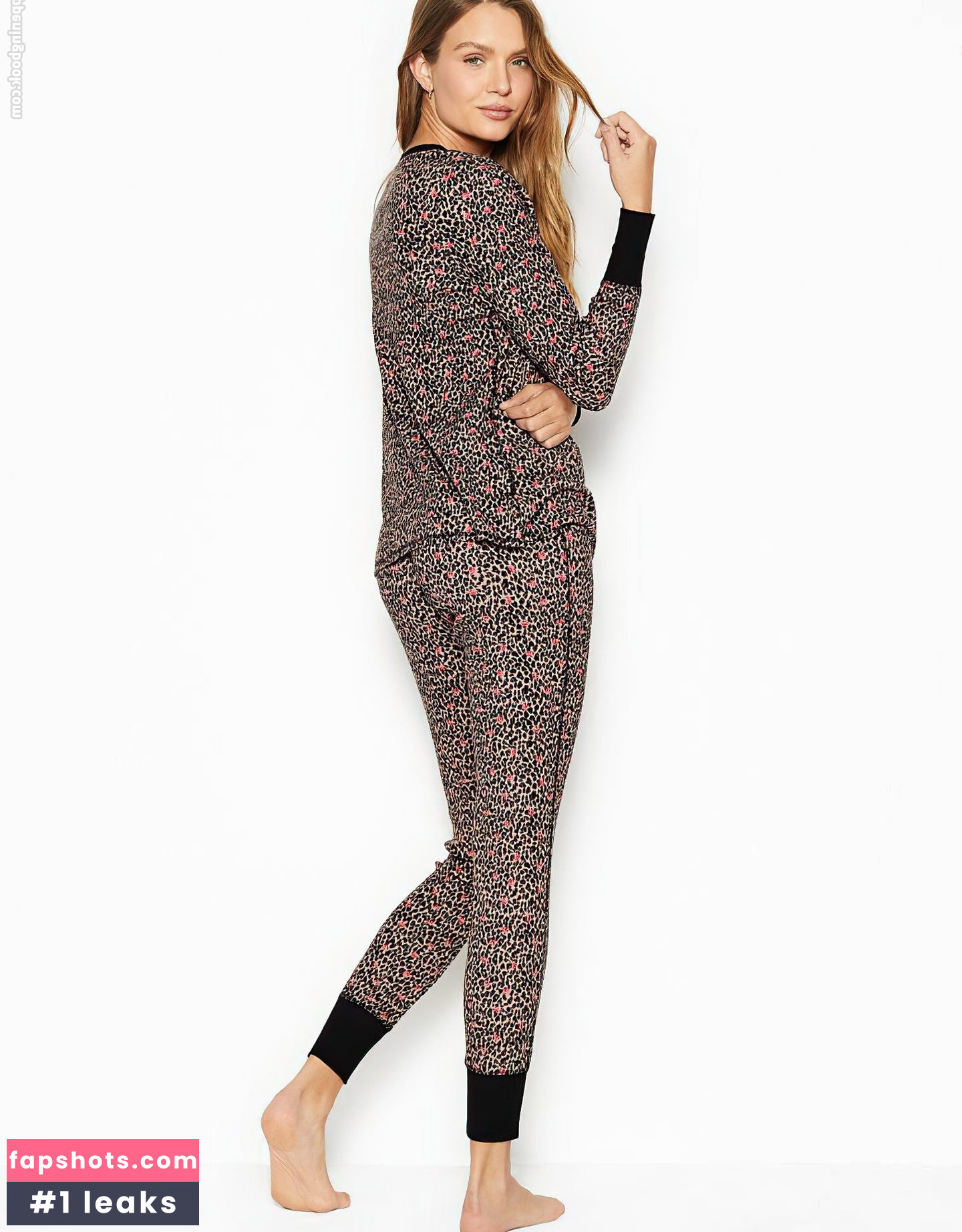 Josephine Skriver gallery photo #457