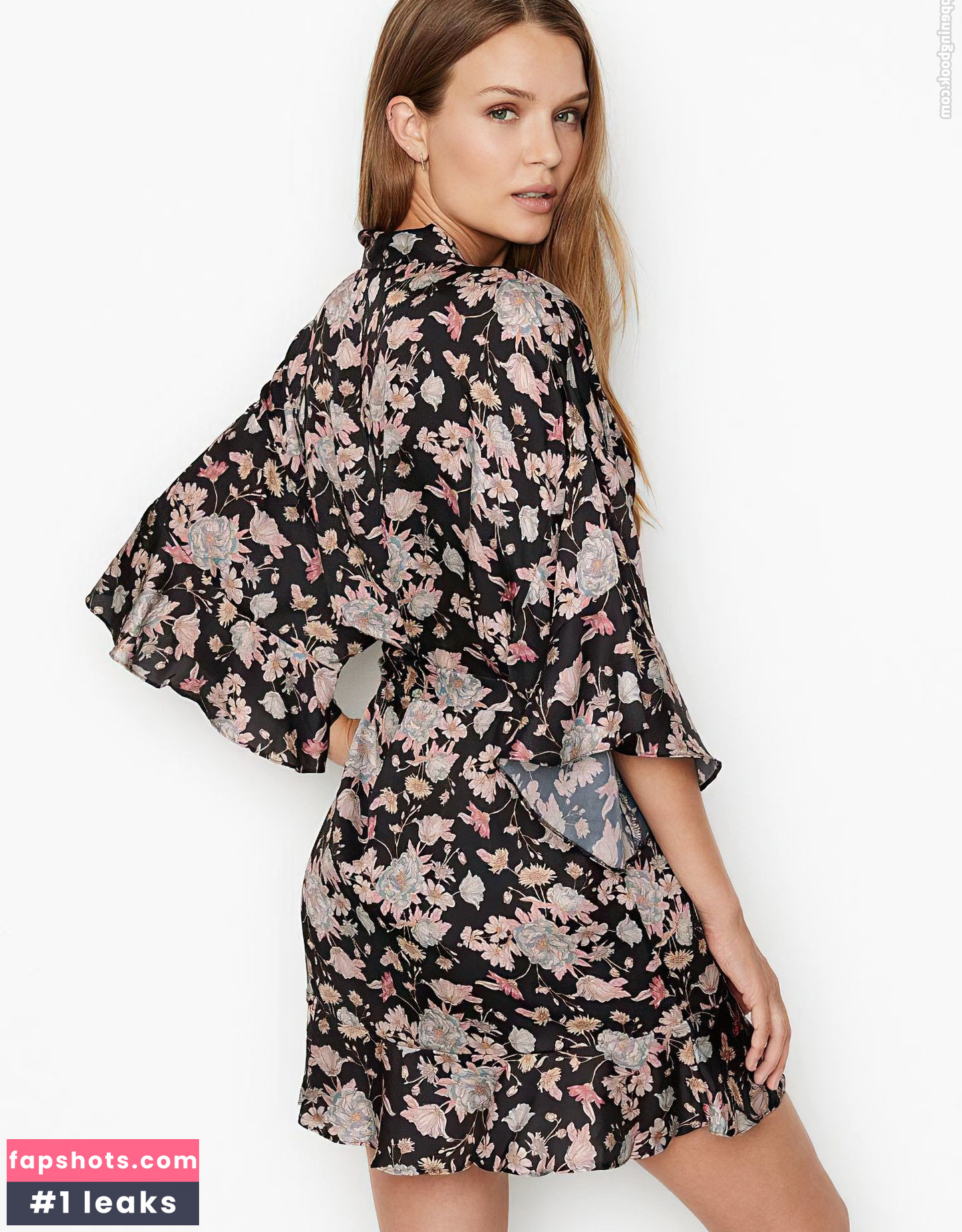 Josephine Skriver gallery photo #459