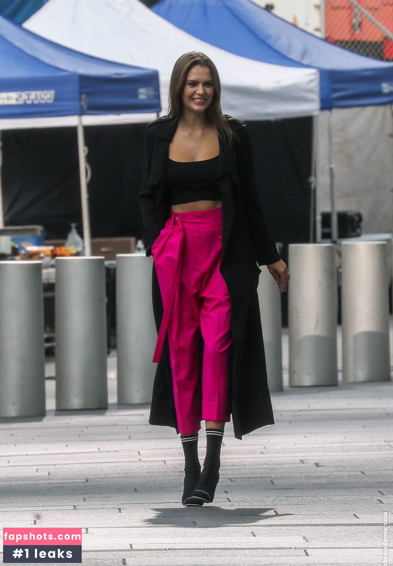 Josephine Skriver gallery photo #472