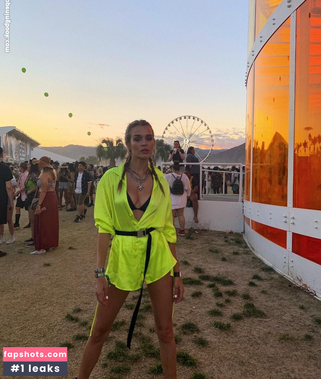 Josephine Skriver gallery photo #516